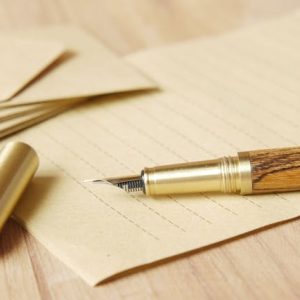 De kunst van het personaliseren: waarom een pen met gravure bijzonder blijft