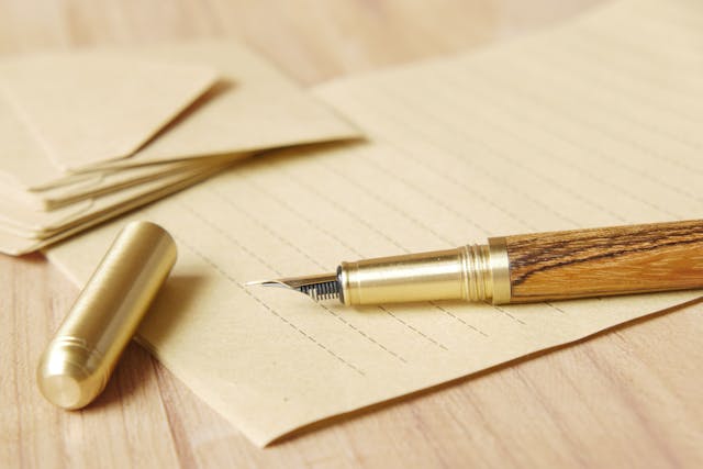 De kunst van het personaliseren: waarom een pen met gravure bijzonder blijft